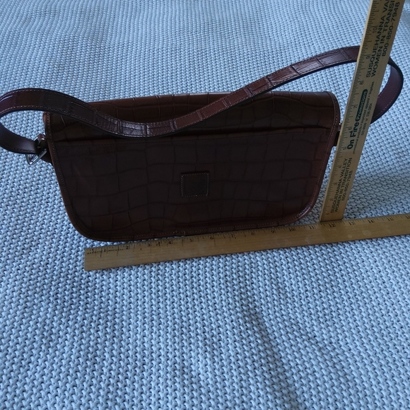Vintage Dooney & Bourke Croc Embossed  saddle shoulder bags - Picture 8 of 14
